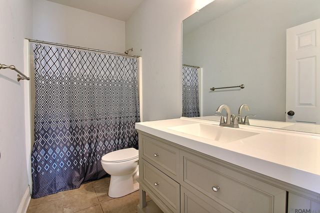 15205 Amanda Dr, Gonzales, LA 70737