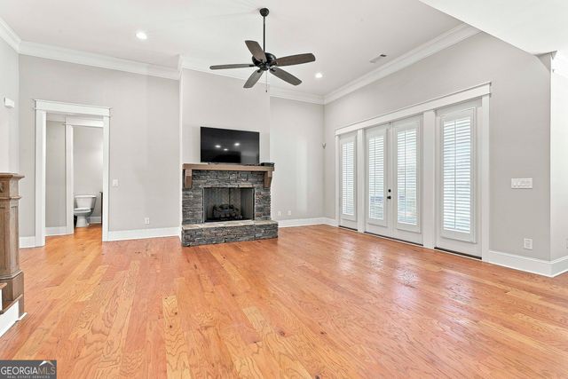 115 Grae Court, Tyrone, GA 30290