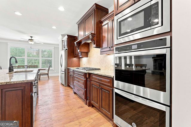 115 Grae Court, Tyrone, GA 30290