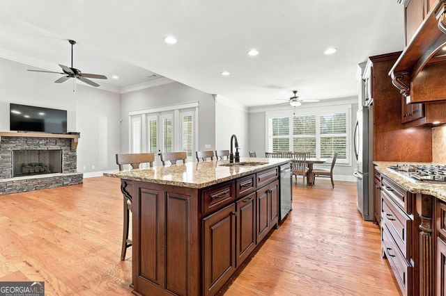 115 Grae Court, Tyrone, GA 30290