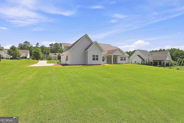 115 Grae Court, Tyrone, GA 30290