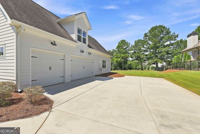 115 Grae Court, Tyrone, GA 30290
