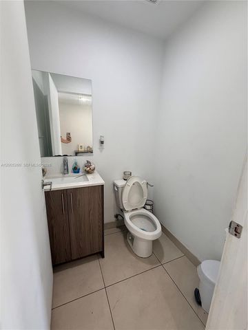 102 NW 10th Pl, Florida City, FL 33034