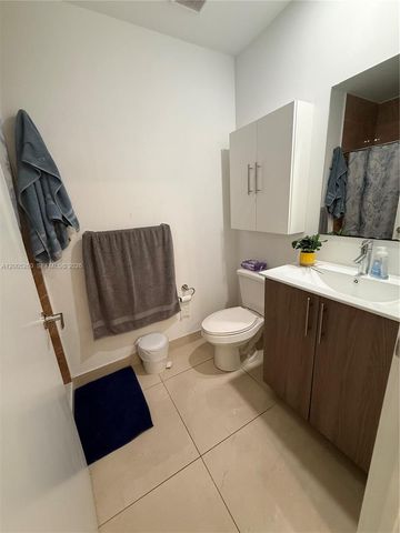 102 NW 10th Pl, Florida City, FL 33034
