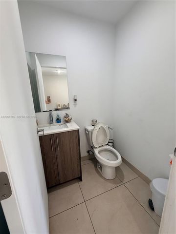 102 NW 10th Pl, Florida City, FL 33034