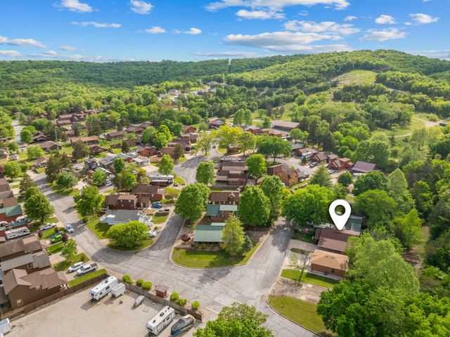 112 Foxhole Lane, Hollister, MO 65672