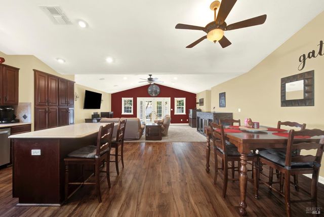 967 Copper Way, Vacaville, CA 95687