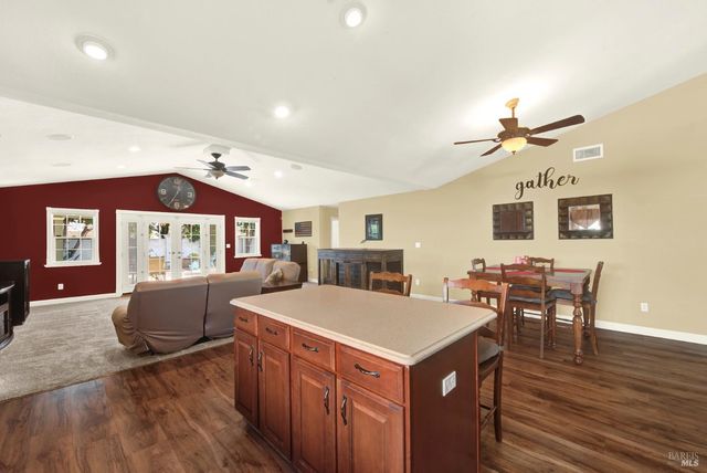 967 Copper Way, Vacaville, CA 95687