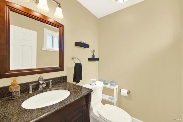 967 Copper Way, Vacaville, CA 95687