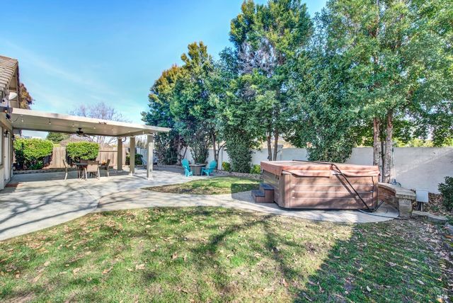 967 Copper Way, Vacaville, CA 95687