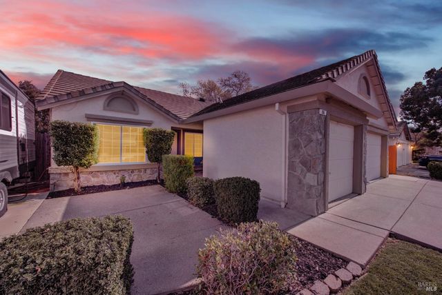 967 Copper Way, Vacaville, CA 95687