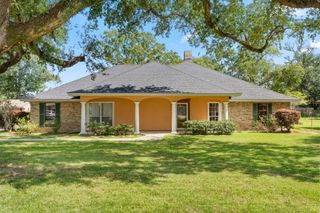 4019 Cappy Drive, Lake Charles, LA 70605