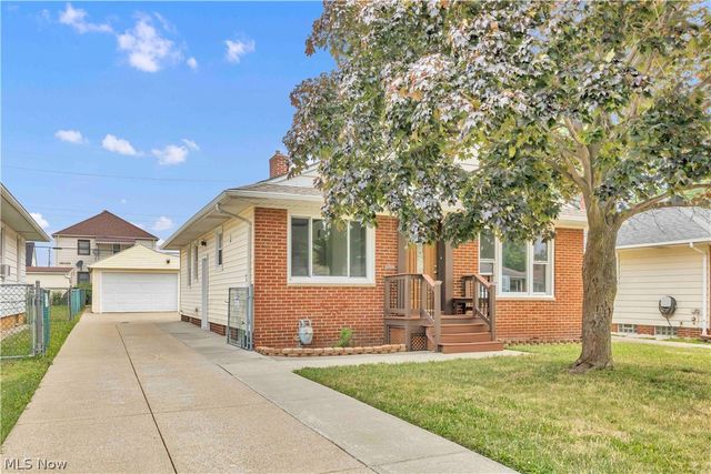 3332 North Avenue, Parma, OH 44134