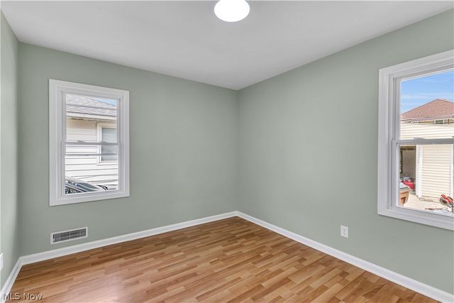 3332 North Avenue, Parma, OH 44134