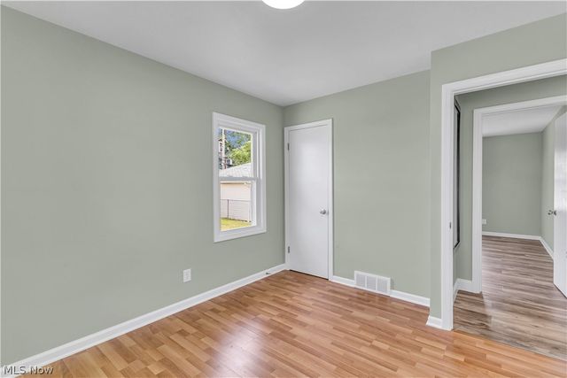 3332 North Avenue, Parma, OH 44134