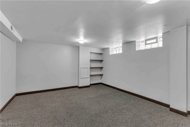 3332 North Avenue, Parma, OH 44134