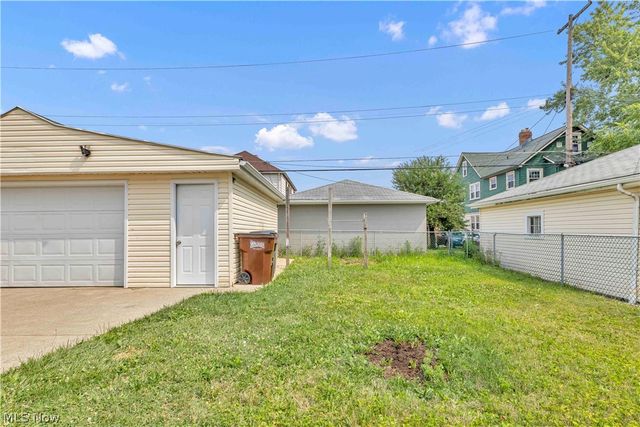 3332 North Avenue, Parma, OH 44134