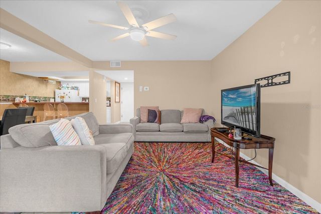 5842 PEREGRINE AVENUE C01, Orlando, FL 32819