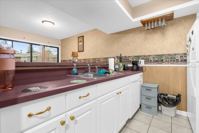 5842 PEREGRINE AVENUE C01, Orlando, FL 32819