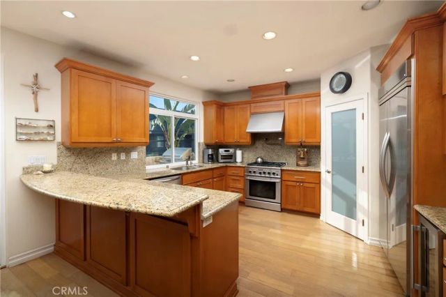 19 Geneva, Long Beach, CA 90803