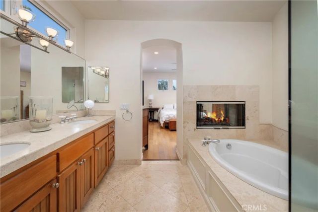 19 Geneva, Long Beach, CA 90803