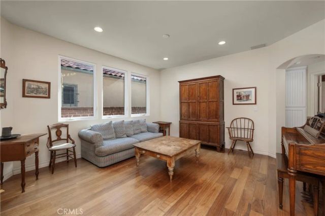 19 Geneva, Long Beach, CA 90803