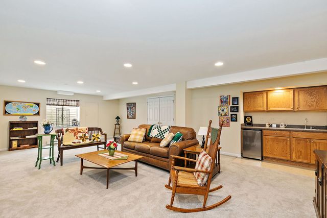 11798 Wildrose Drive, Huntley, IL 60142