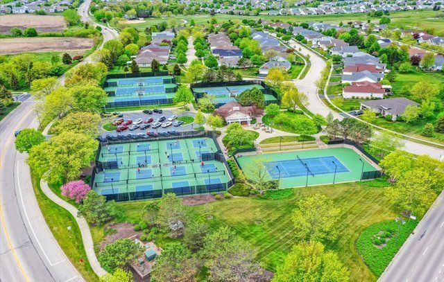 11798 Wildrose Drive, Huntley, IL 60142