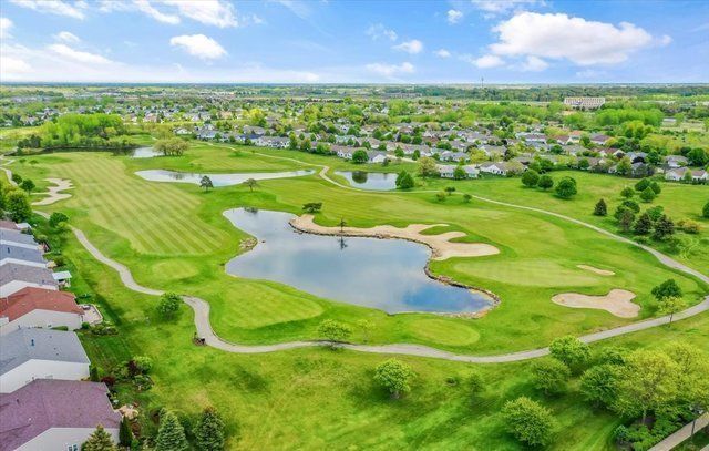 11798 Wildrose Drive, Huntley, IL 60142