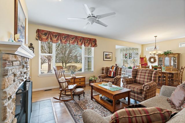 11798 Wildrose Drive, Huntley, IL 60142