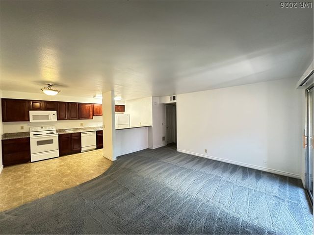 4340 SANDY RIVER Drive 84, Las Vegas, NV 89103
