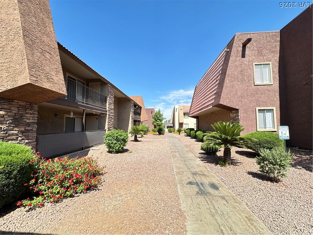 4340 SANDY RIVER Drive 84, Las Vegas, NV 89103