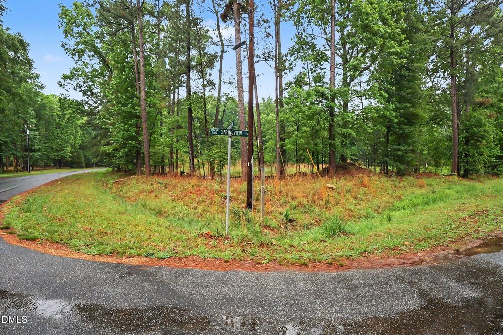2116 Forest Ridge Place, Durham, NC 27705