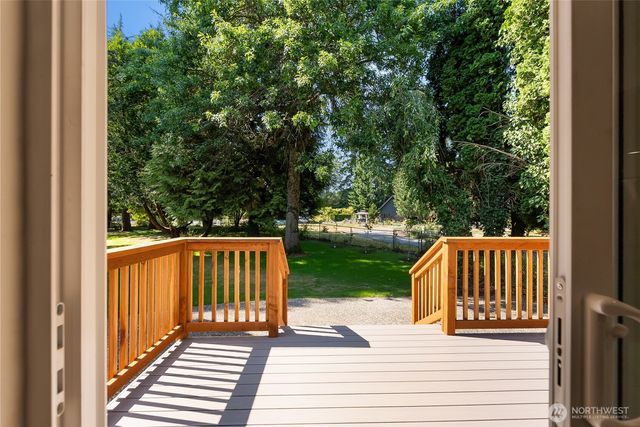 1260 Paradise Road, Ferndale, WA 98248