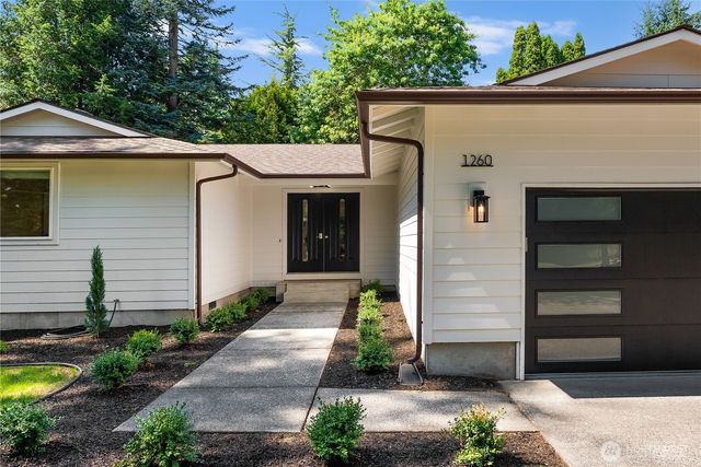 1260 Paradise Road, Ferndale, WA 98248