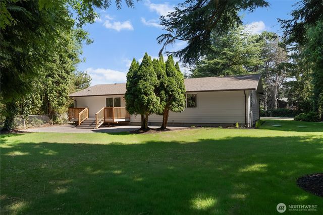 1260 Paradise Road, Ferndale, WA 98248