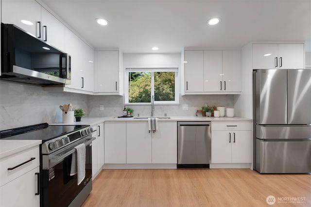 1260 Paradise Road, Ferndale, WA 98248