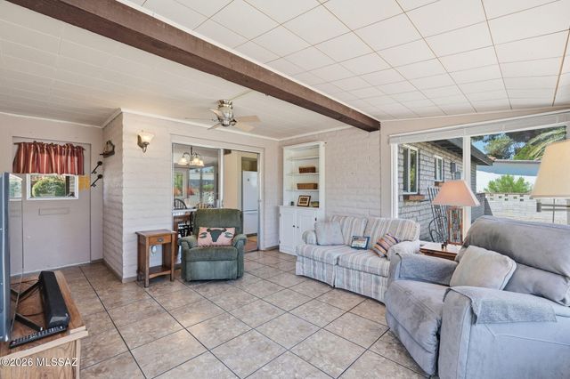117 E El Limon, Green Valley, AZ 85614