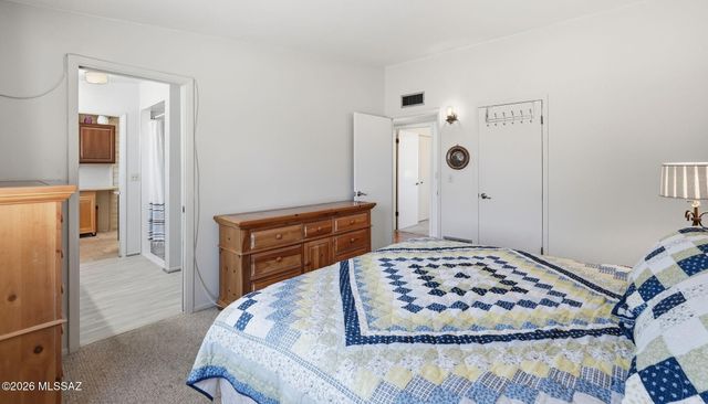 117 E El Limon, Green Valley, AZ 85614
