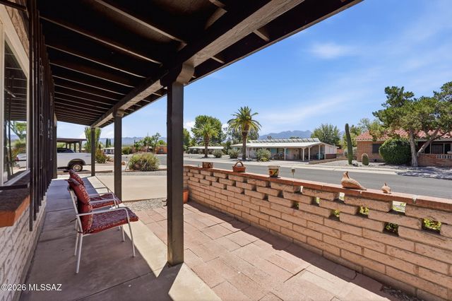 117 E El Limon, Green Valley, AZ 85614