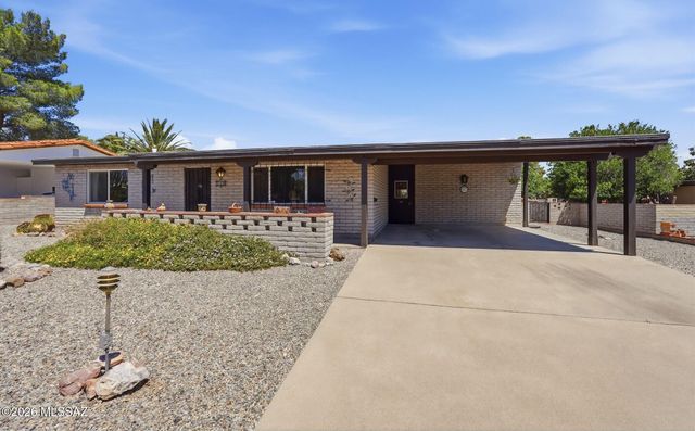 117 E El Limon, Green Valley, AZ 85614