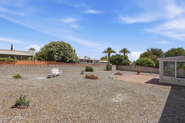 117 E El Limon, Green Valley, AZ 85614