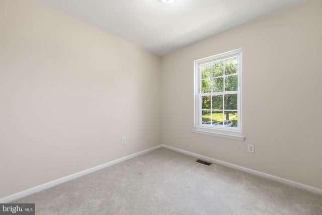 8209 LONDONDERRY CT, Laurel, MD 20707