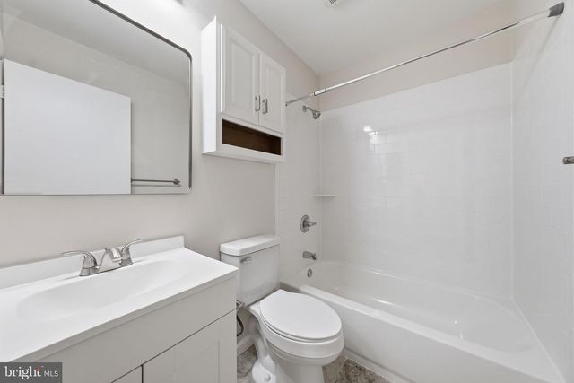 8209 LONDONDERRY CT, Laurel, MD 20707