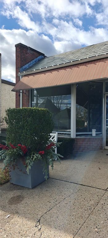 723 Glen Cove Avenue 2, Glen Head, NY 11545