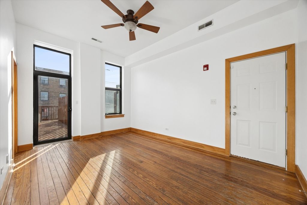 25 S La Grange Road D, La Grange, IL 60525 — photo 2
