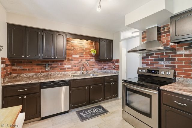 197 Spring Creek Road, Northfield Center, OH 44067