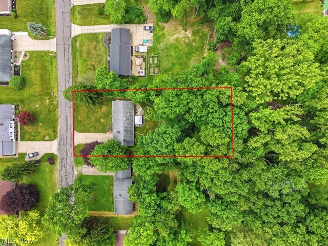 197 Spring Creek Road, Northfield Center, OH 44067