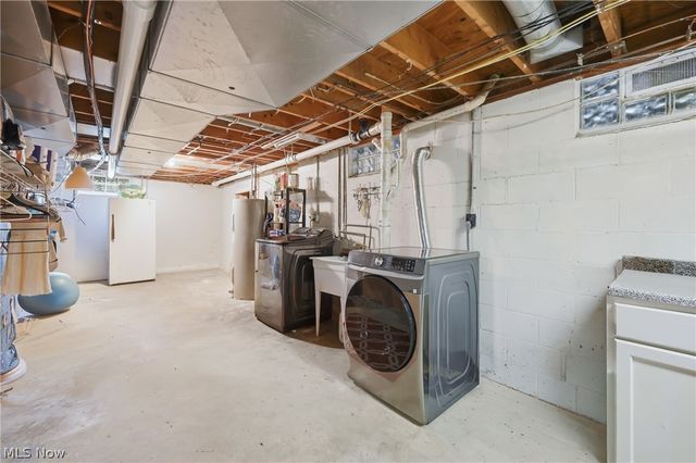 6511 Park Road, Leavittsburg, OH 44430