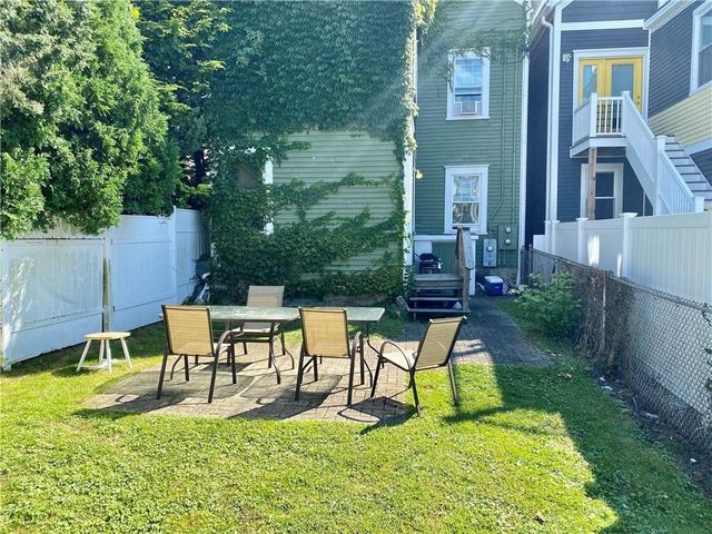 423 Thames Street 2, Newport, RI 02840